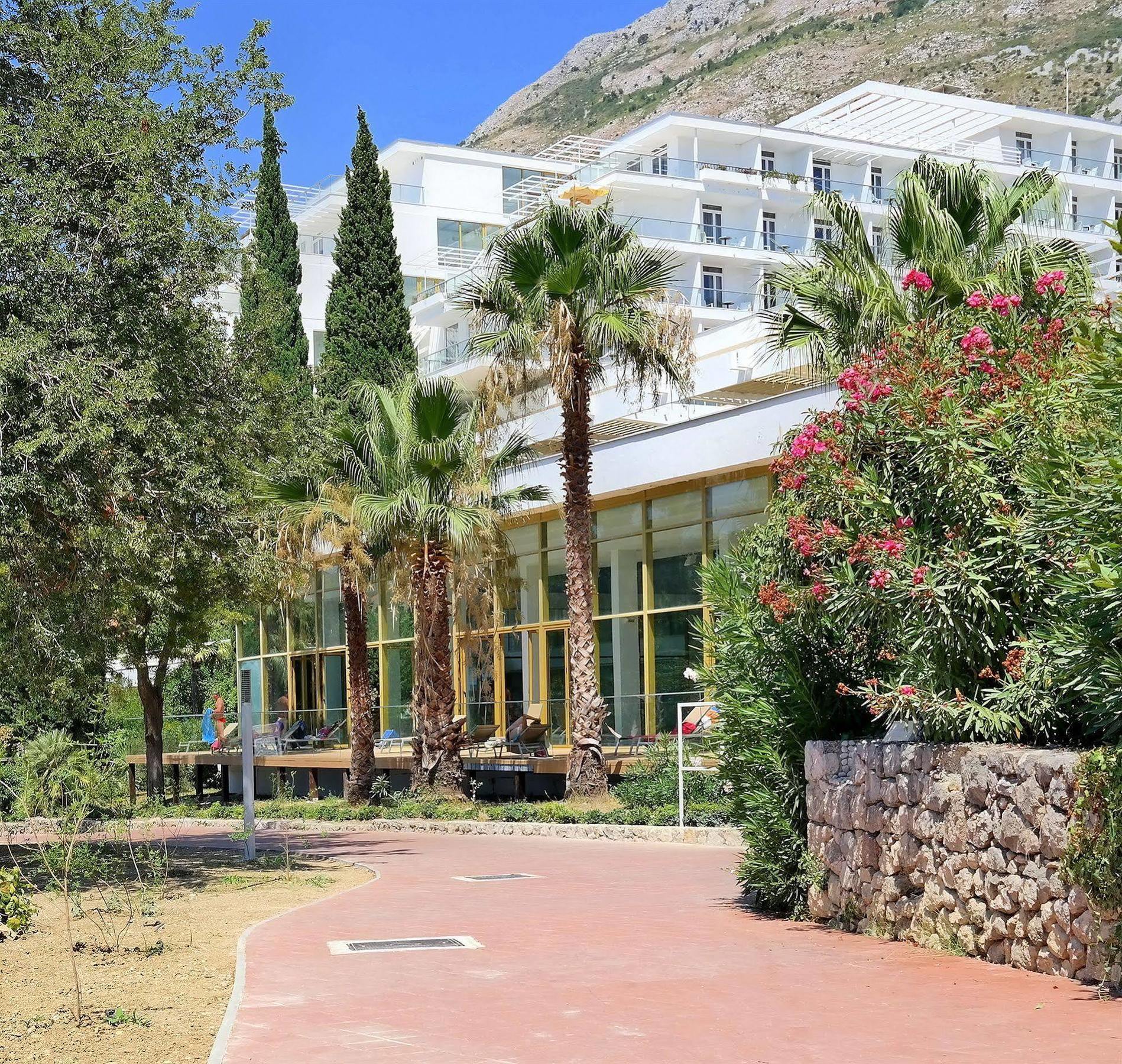 Astarea 2 Hotel Mlini Eksteriør billede
